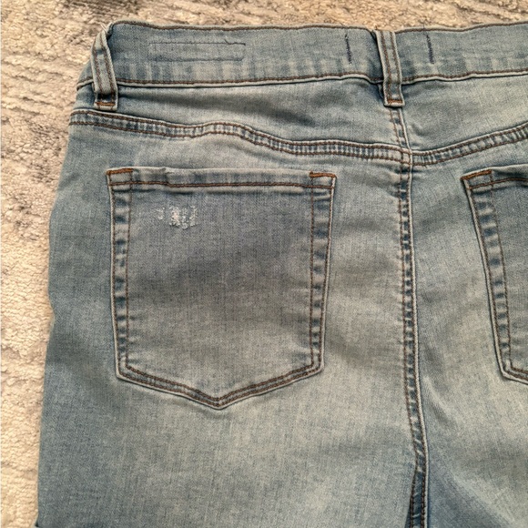 Pacsun Distressed Jean Shorts Size 30 - Picture 6 of 8